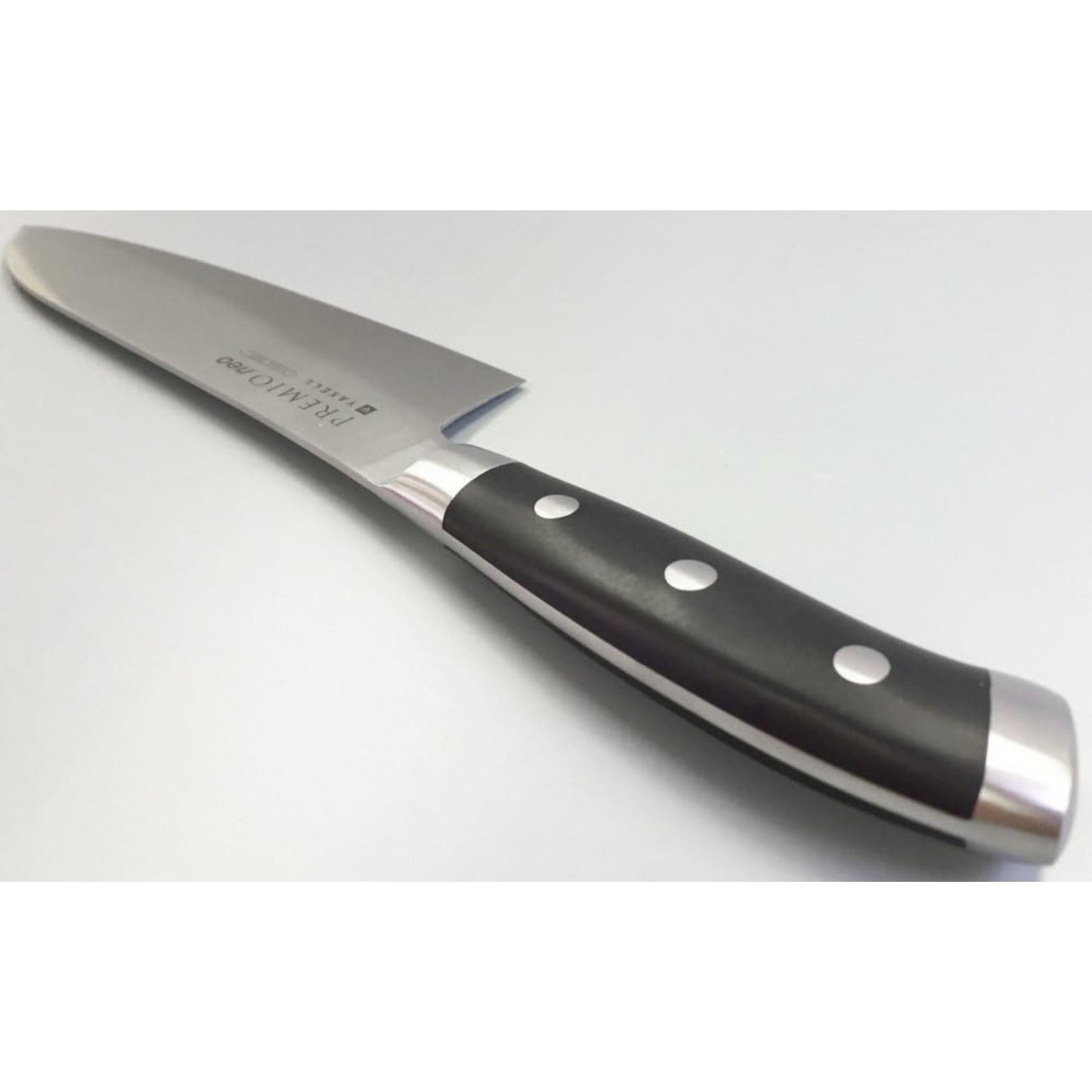سكين Premio Neo | Small Santoku | من الفولاذ المقاوم للصدأ | من العلامة التجارية اليابانية Yaxell صنع في اليابان