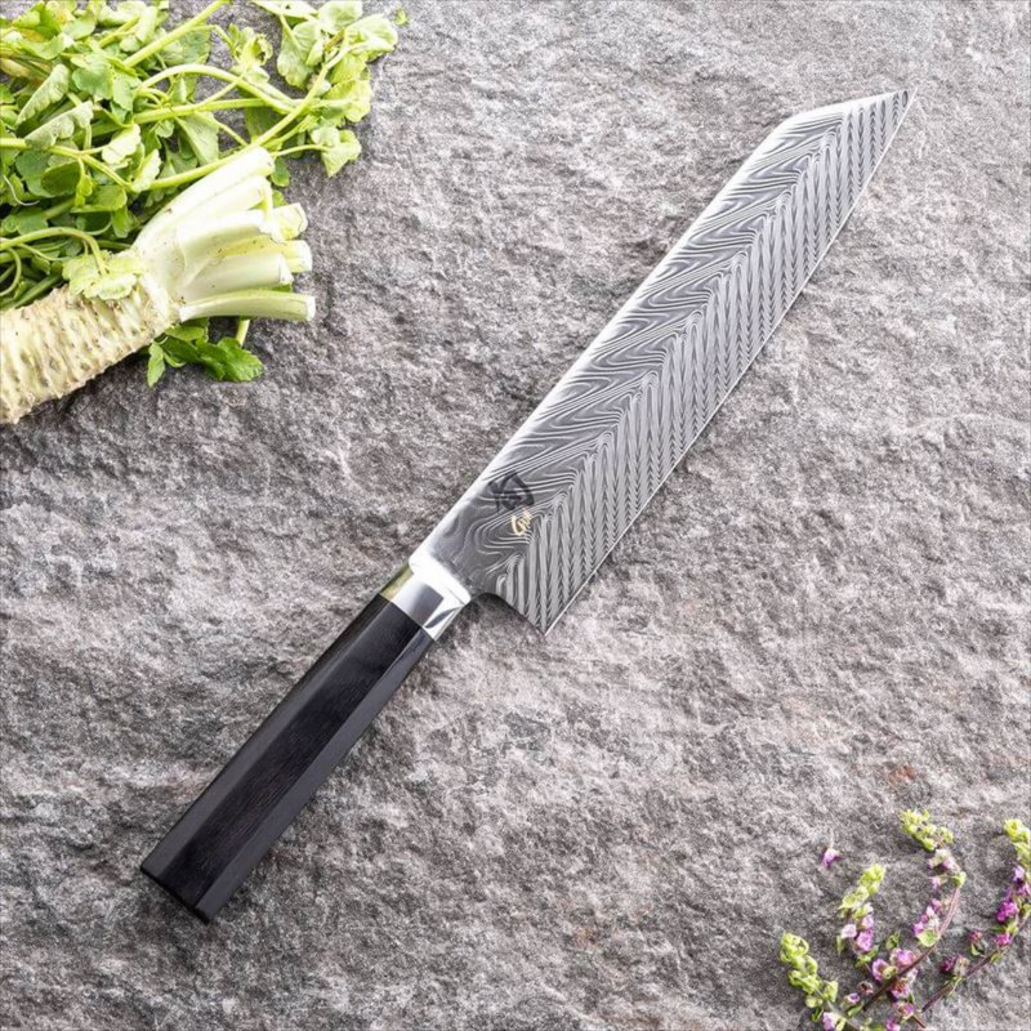 سكين Shun Dual Core Kiritsuke | 70 طبقة من نوعين من الفولاذ VG-10 و VG-2 بنمط الفولاذ الدمشقي ومقبض من الخشب | عدة قياسات | من العلامة التجارية اليابانية Kai
