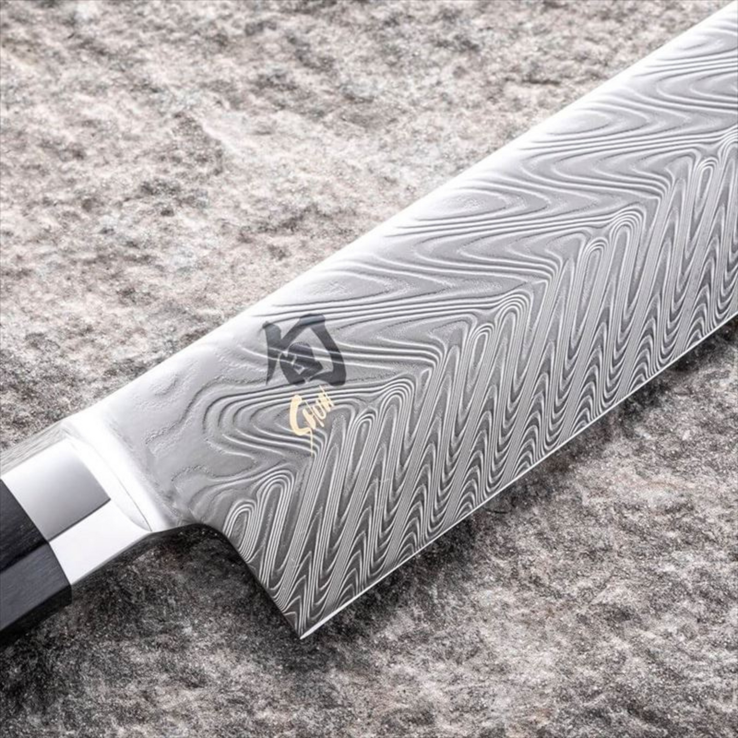 سكين Shun Dual Core Kiritsuke | 70 طبقة من نوعين من الفولاذ VG-10 و VG-2 بنمط الفولاذ الدمشقي ومقبض من الخشب | عدة قياسات | من العلامة التجارية اليابانية Kai