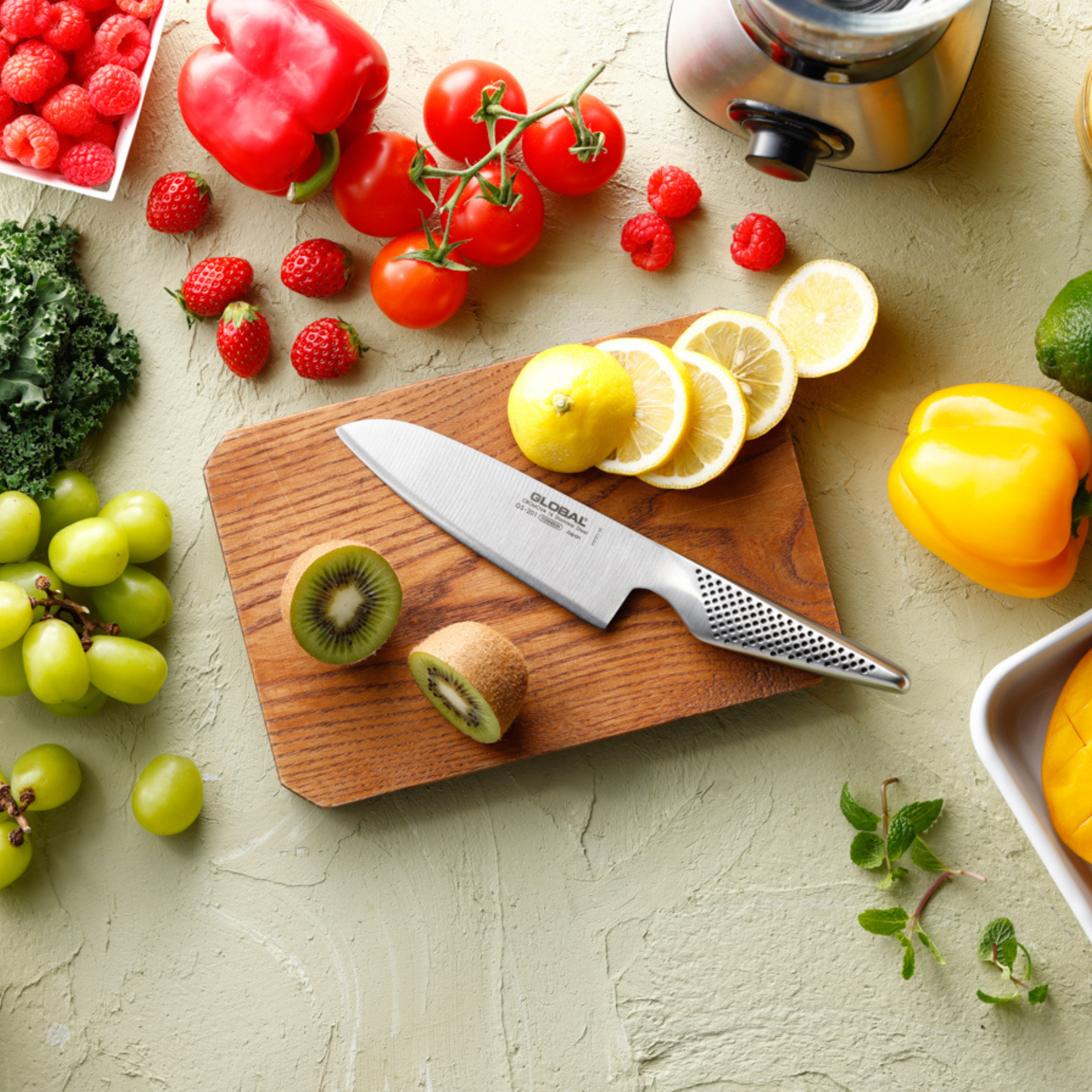 مجموعة سكاكين GS - من الفولاذ المقاوم للصدأ بالكامل - عدة قياسات وأنواع - من العلامة التجارية الرائدة Global - صنع في اليابان