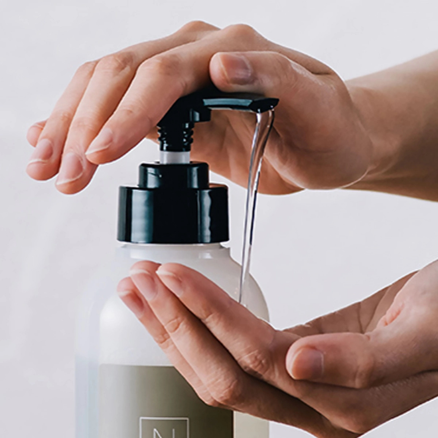 N organic Mild & Refining Hair Care Series – مجموعة عناية طبيعية للشعر وفروة الرأس بزيوت نباتية، ترطيب عميق، تقوية ولمعان، تقليل الجفاف والهيشان، برائحة Green Citrus، عناية يومية لطيفة لجميع أنواع الشعر