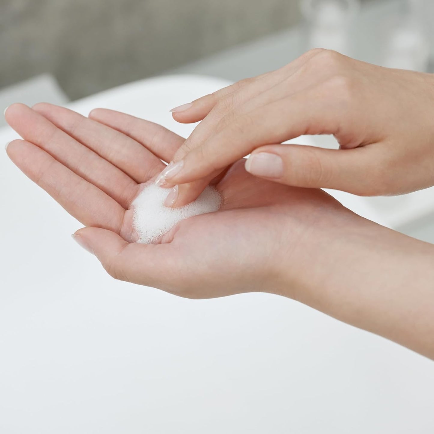 SK-II Facial Treatment Gentle Cleanser – غسول رغوي لطيف بخلاصة Pitera™ وتنقية المسام دون تجفيف | ينظّف البشرة بعمق ويحافظ على نعومتها | مناسب لجميع أنواع البشرة | حجم 120g