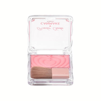 Canmake Powder Cheeks – بودرة خدود يابانية بلون نقي ولمعة لؤلؤية راقية | ثبات يدوم طويلاً وقوام ناعم يندمج بسلاسة | غنيّة بسيراميد وزيوت نباتية مغذية | مناسبة للبشرة الفاتحة والحنطية والسمراء | صنع في اليابان