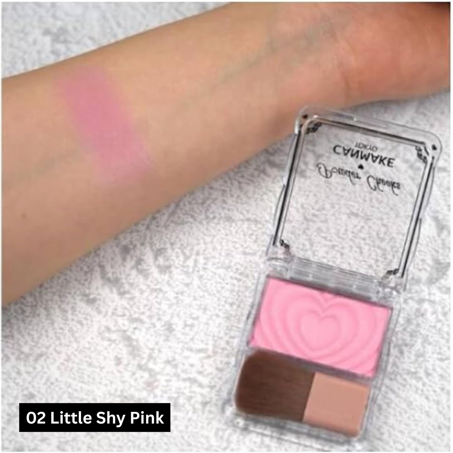 Canmake Powder Cheeks – بودرة خدود يابانية بلون نقي ولمعة لؤلؤية راقية | ثبات يدوم طويلاً وقوام ناعم يندمج بسلاسة | غنيّة بسيراميد وزيوت نباتية مغذية | مناسبة للبشرة الفاتحة والحنطية والسمراء | صنع في اليابان