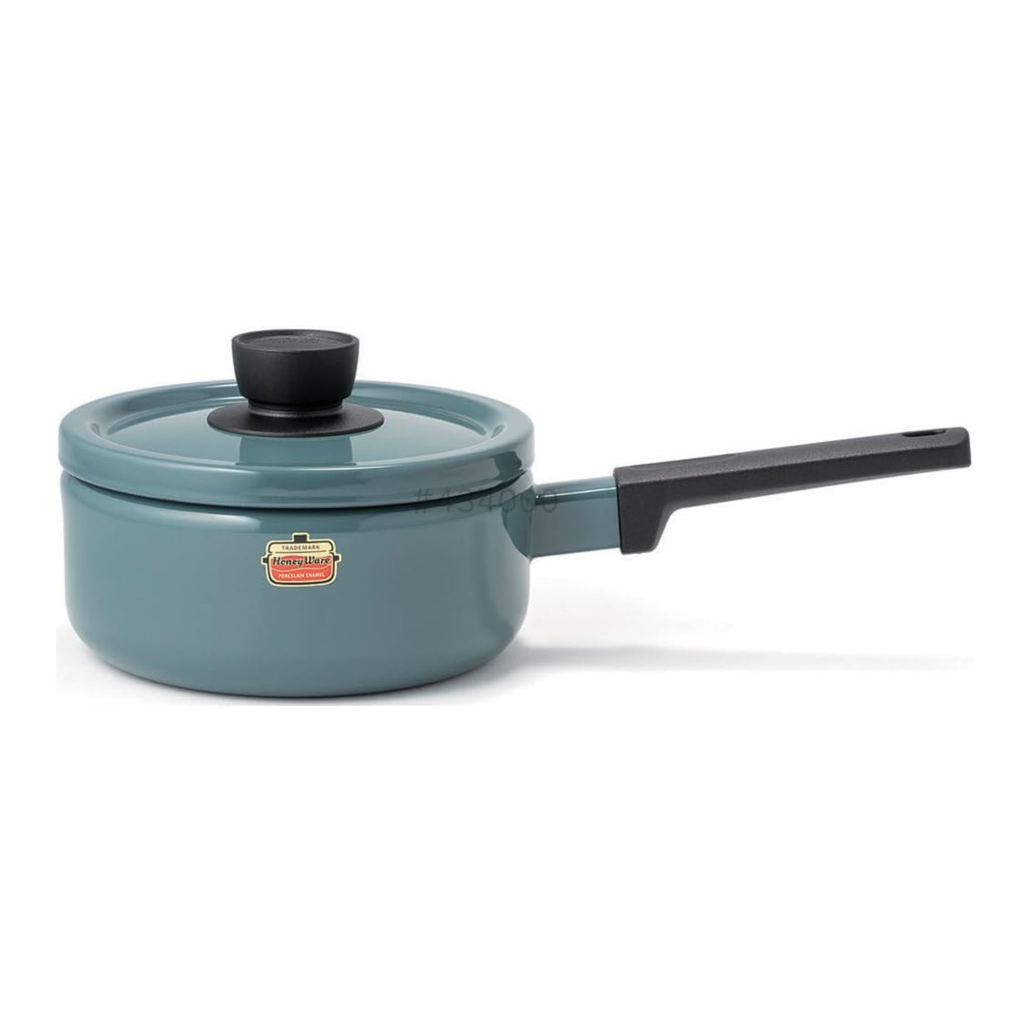 قدر FUJIHORO Solid Series Saucepan من المينا مقاس 18 سم بدرجة زرقاء داكنة مع غطاء ومقبض طويل أسود.