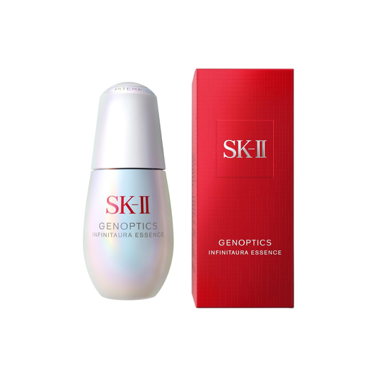 سيروم SK-II GenOptics InfinitAura Essence للوجه مع PITERA™ والنياسيناميد لدعم الإشراقة وتقليل مظهر البقع الداكنة والبهتان.